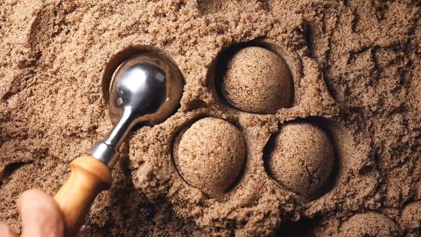 4K ASMR | Ultra Relaxing and Satisfying Kinetic Sand 부드러우면서 자글자글한 키네틱샌드 소리